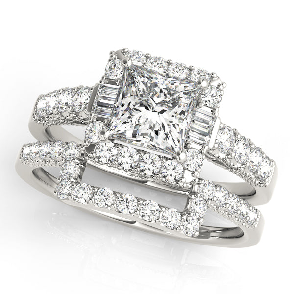 ENGAGEMENT RINGS HALO SQUARE & CUSHION