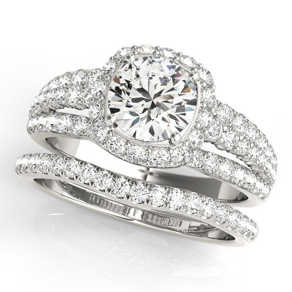 ENGAGEMENT RINGS HALO ROUND