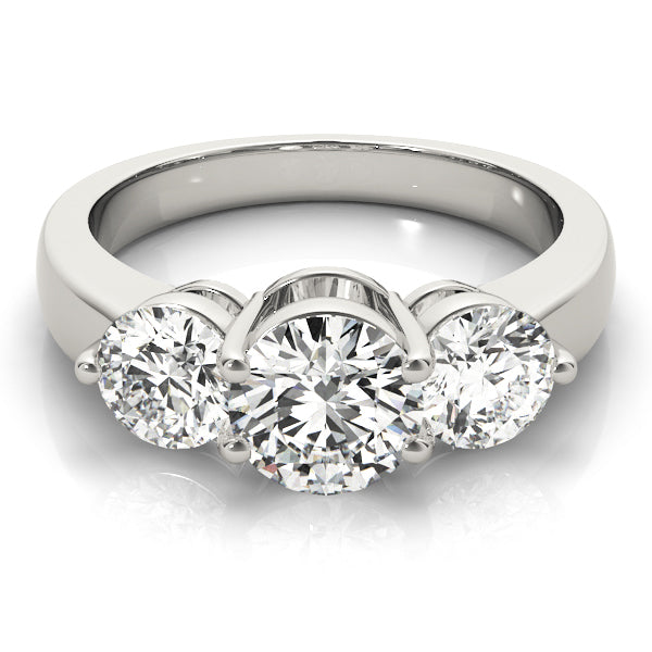 ENGAGEMENT RINGS 3 STONE ROUND