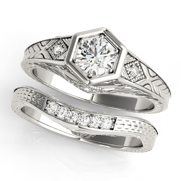 ENGAGEMENT RINGS ANTIQUE