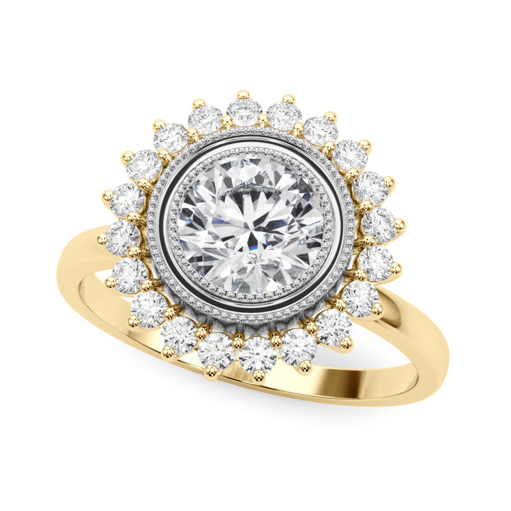 ENGAGEMENT RING ROUND CENTER