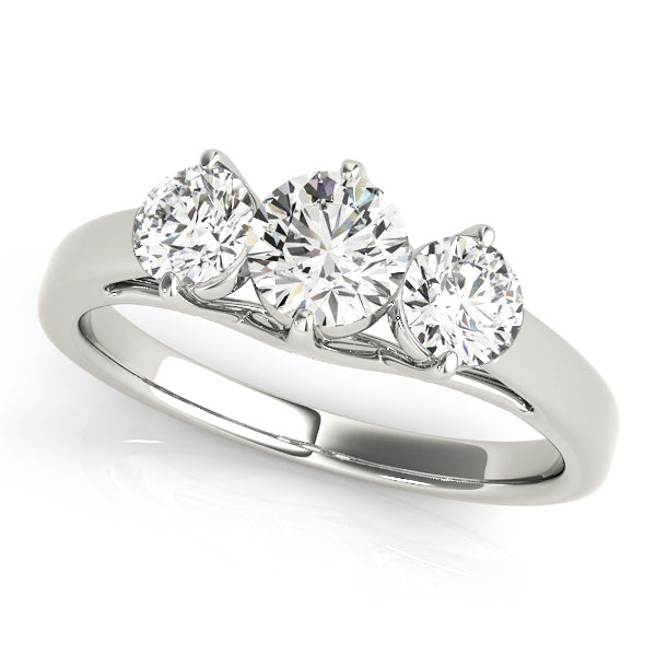 ENGAGEMENT RINGS 3 STONE ROUND